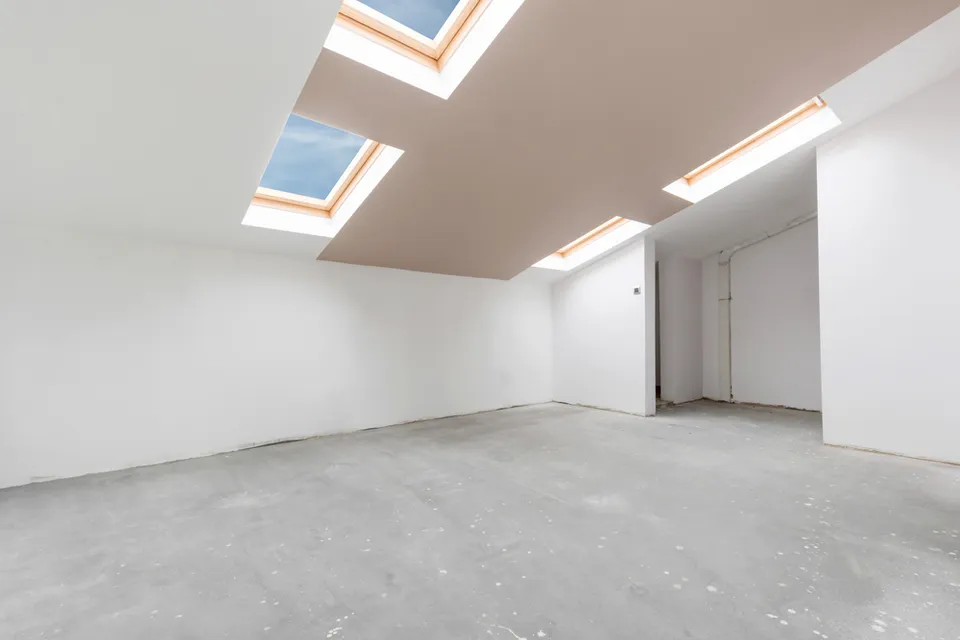 Empty,Unfinished,Interior,(includes,Clipping,Path)