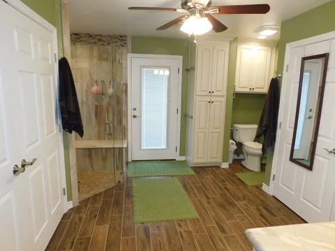 Handicap Accessible Bathroom
