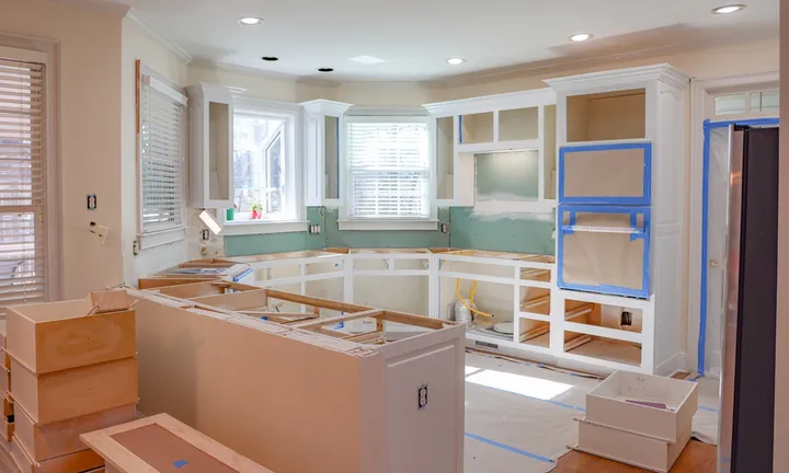 Remodeling,Of,Kitchen,Cabinets,Ready,For,A,Granite,Countertops,In